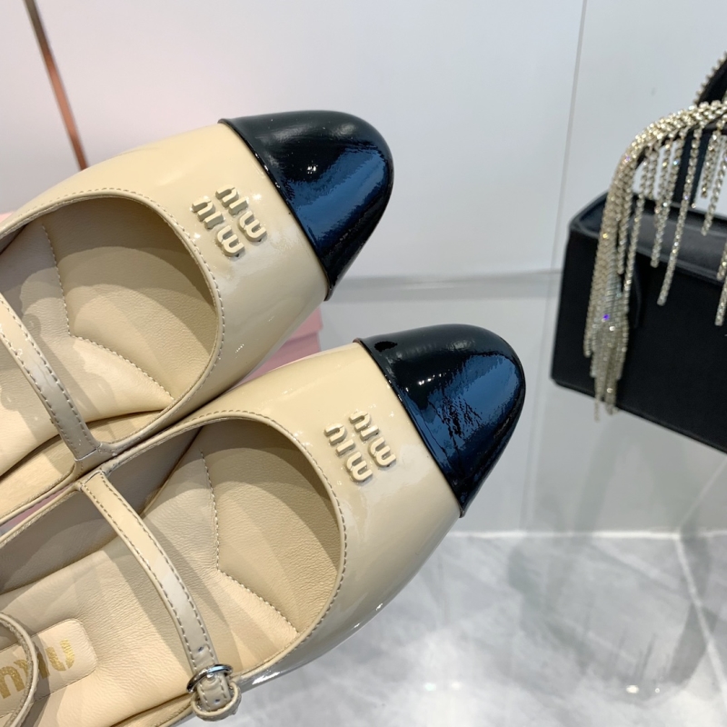 Miu Miu flat shoes